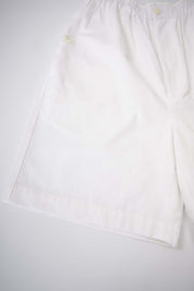 Women‘s White Tailored Bermuda Shorts
