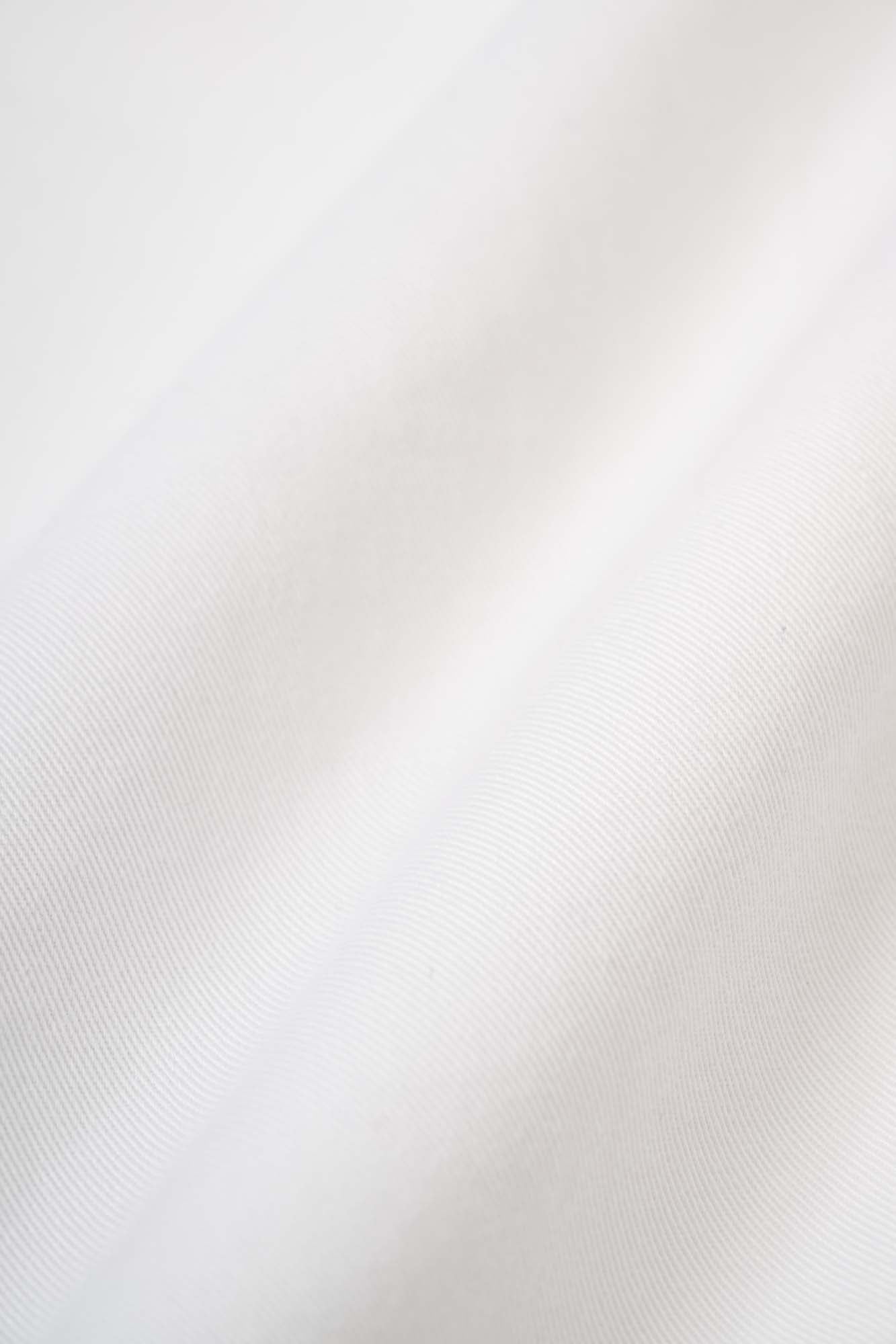 Women‘s White Tailored Bermuda Shorts