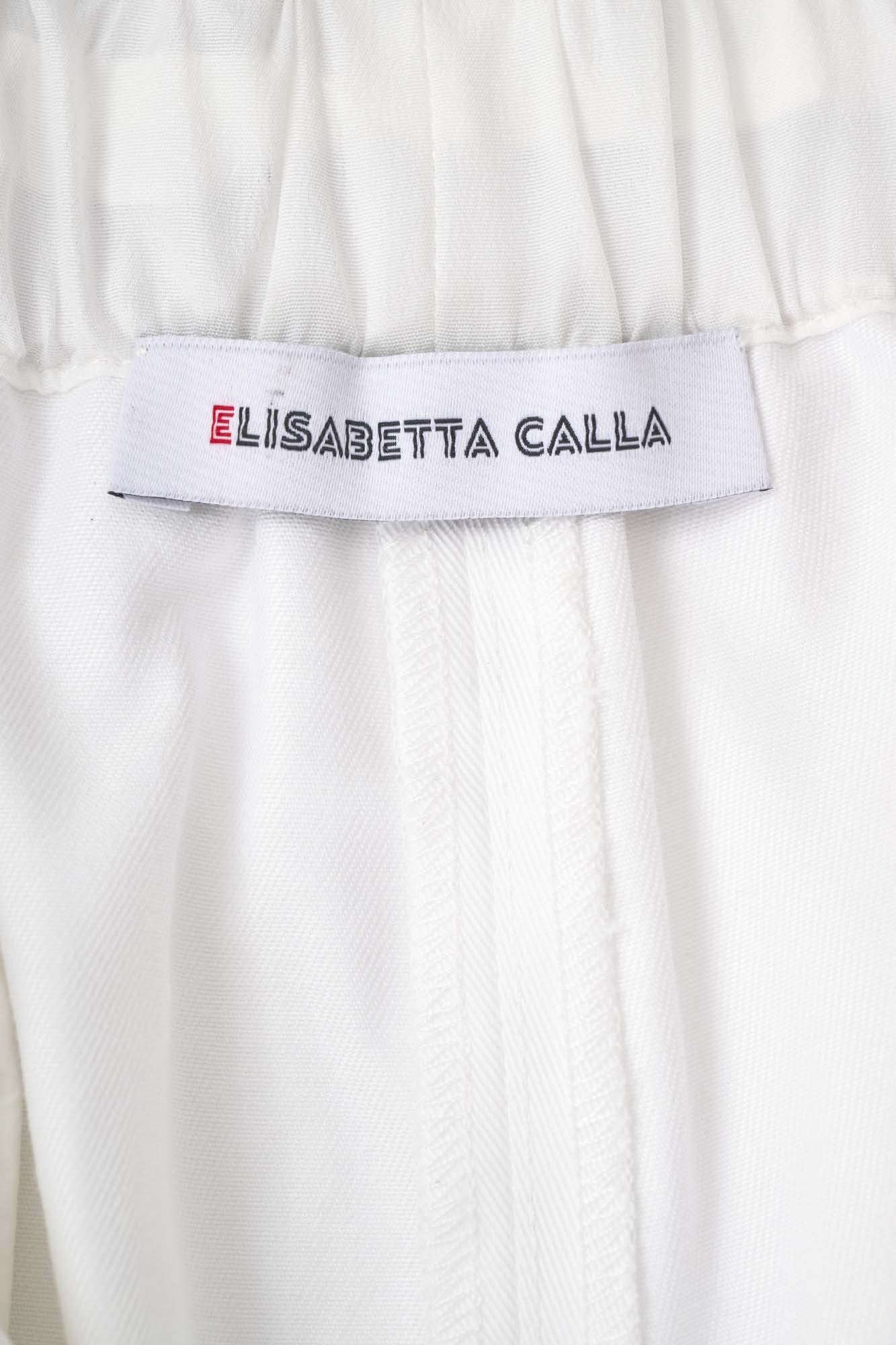 Women‘s White Tailored Bermuda Shorts