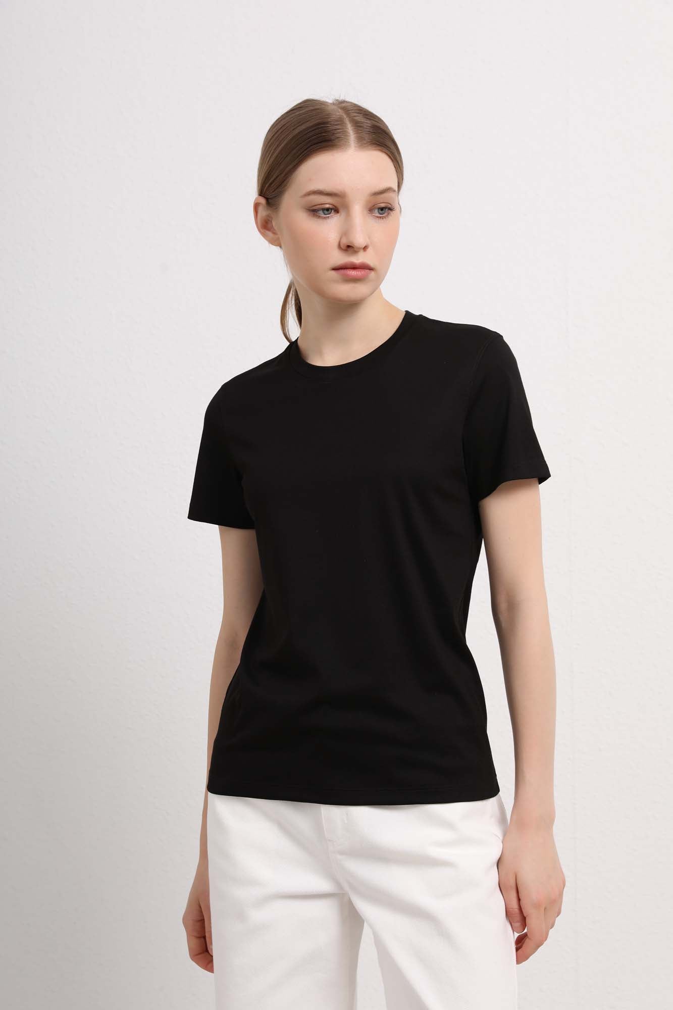 Womens Black Short Sleeve Classic T-Shirt