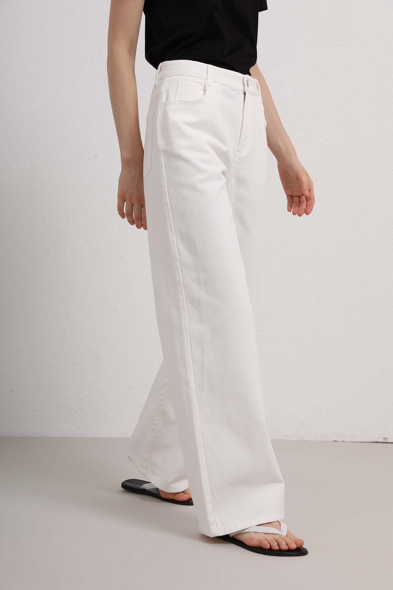 Womens White High-Waist Wide-Leg Jeans