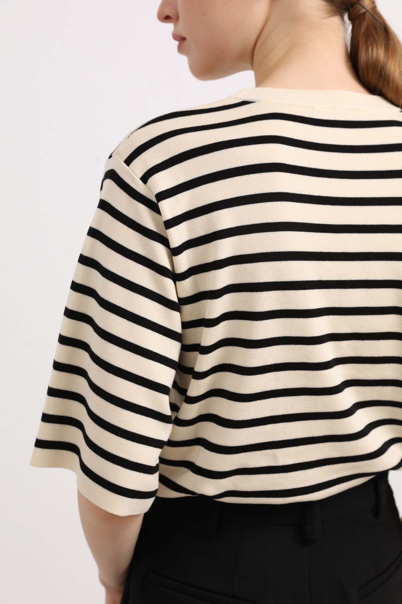 Womens Black and White Striped Short Sleeve Top
